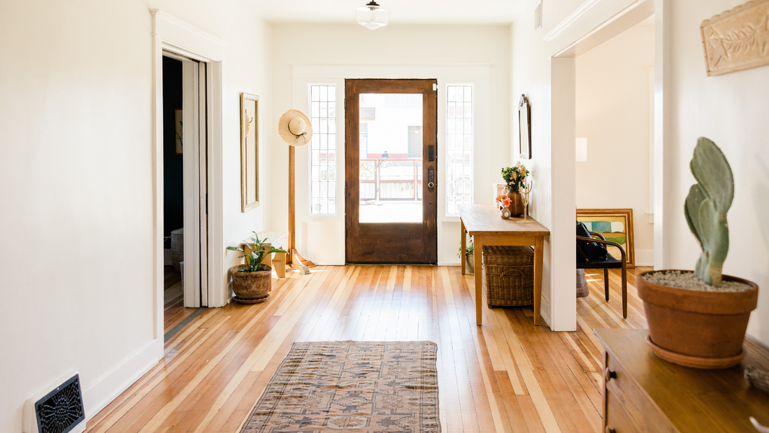 Beginner's Guide to Decorating Your Home: Find Your Style & Flourish